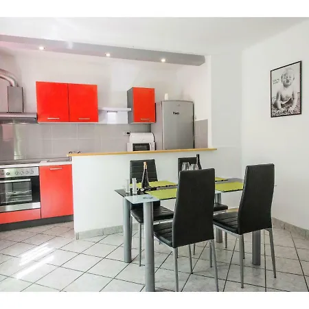 Nemo Апартаменты